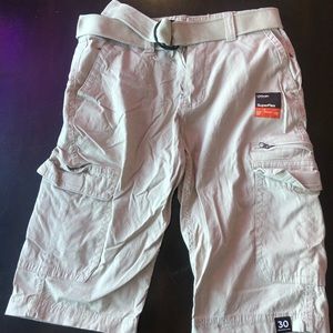 Urban pipeline cargo shorts